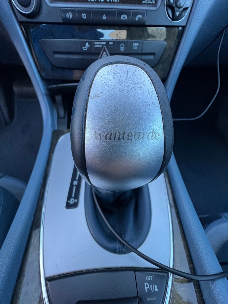 Mercedes-Benz E 320, снимка 10 - Автомобили и джипове - 52598015