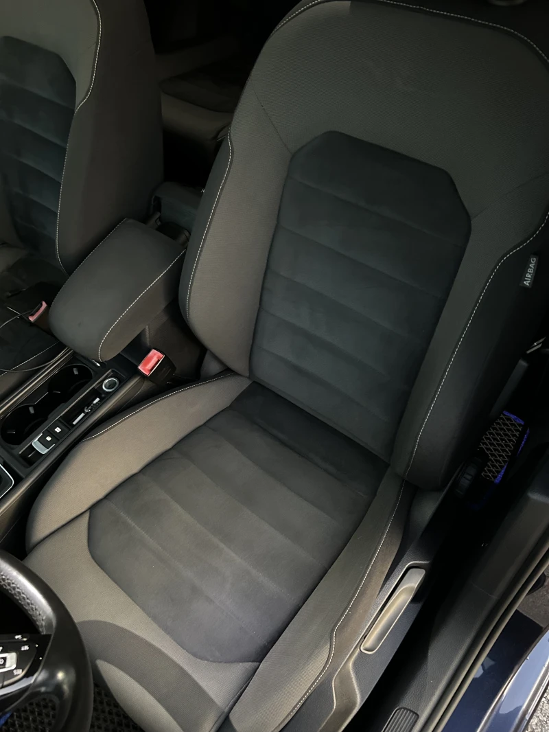 VW Golf 1.6 TDI BlueMotion, снимка 12 - Автомобили и джипове - 52976885