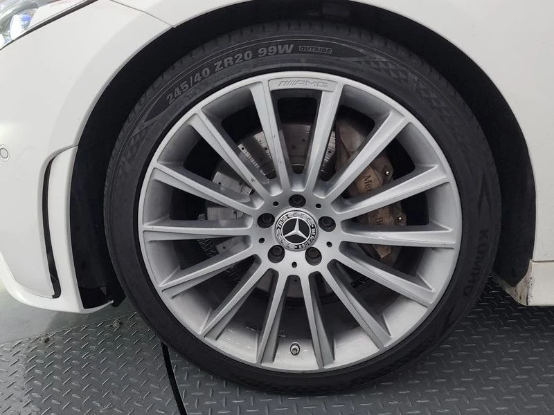 Mercedes-Benz CLS CLS400d 4MATIC AMG Line| 335к.с.| ВКЛ.ТЕХНОТЕСТ, снимка 5 - Автомобили и джипове - 55325509