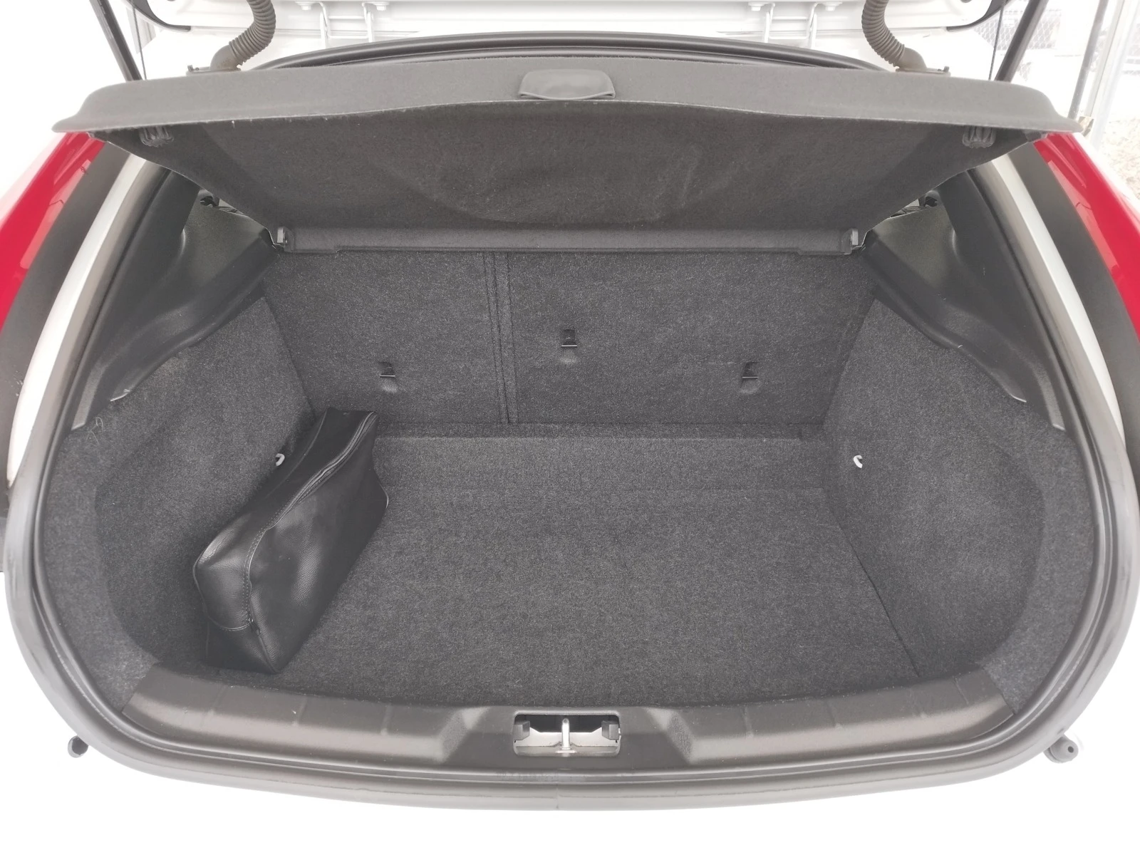 Volvo V40 1.6     D2   EVRO  5B | Mobile.bg — изображение 16