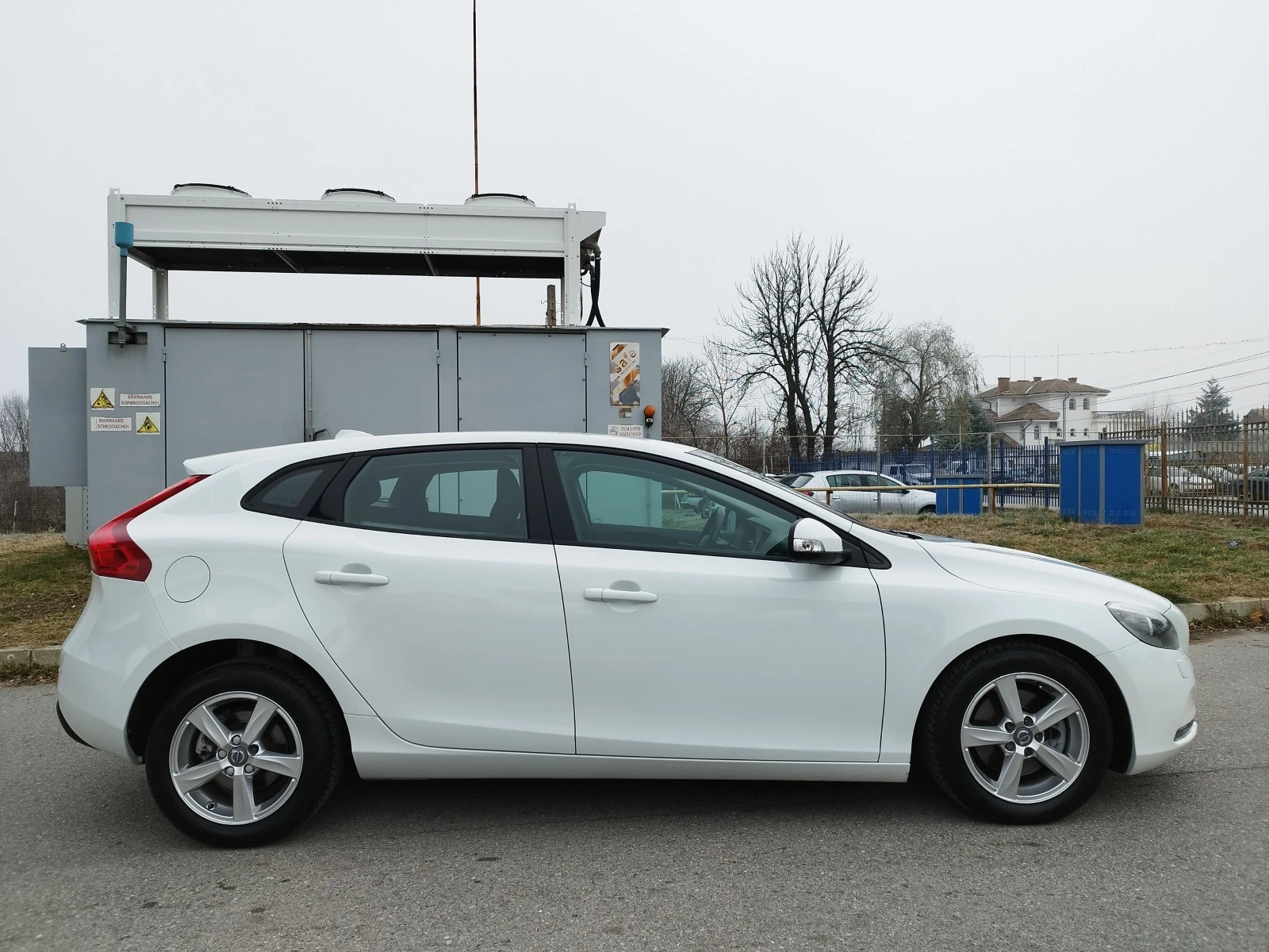 Volvo V40 1.6     D2   EVRO  5B - изображение 8