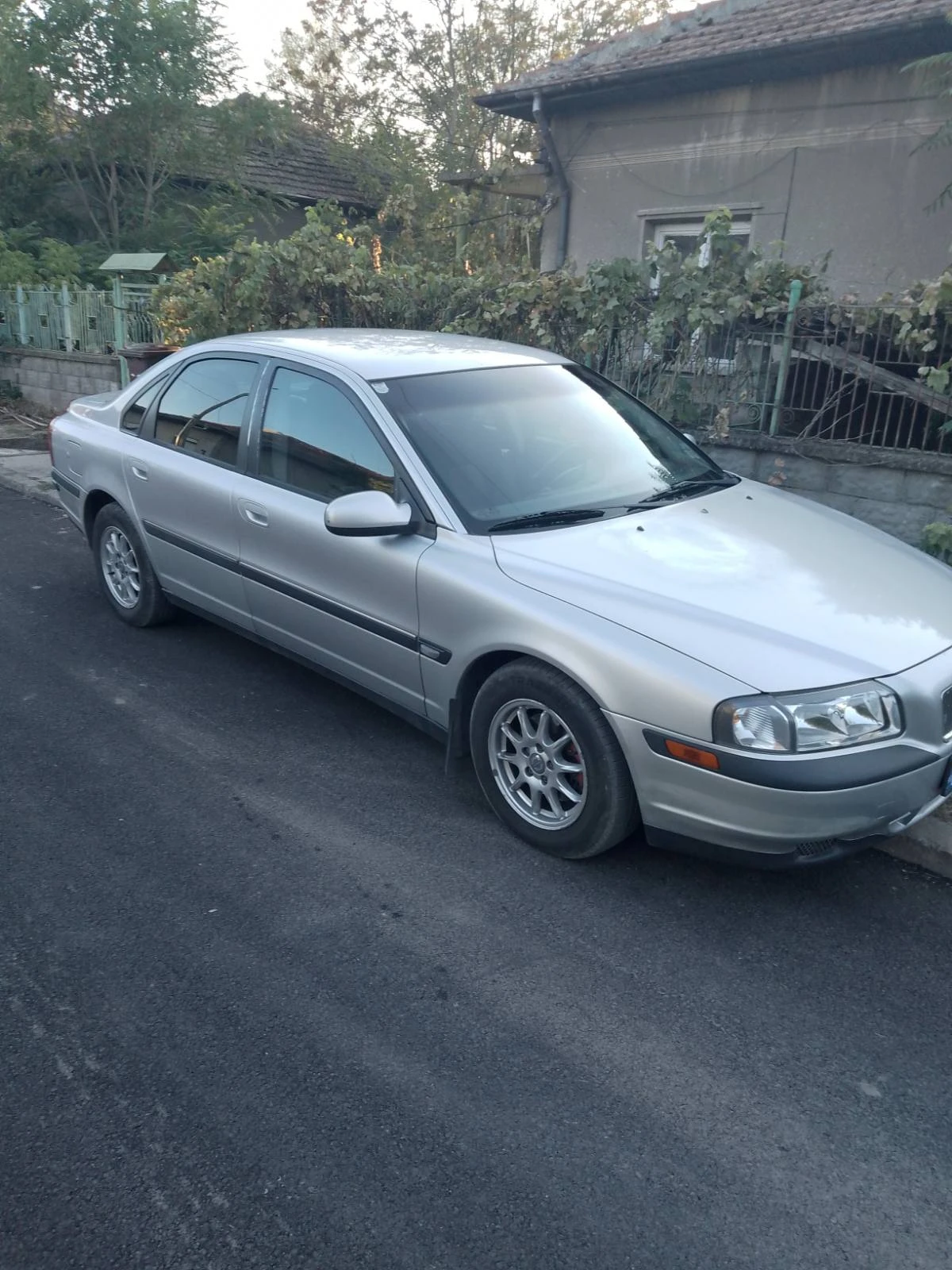 Volvo S80  - изображение 4