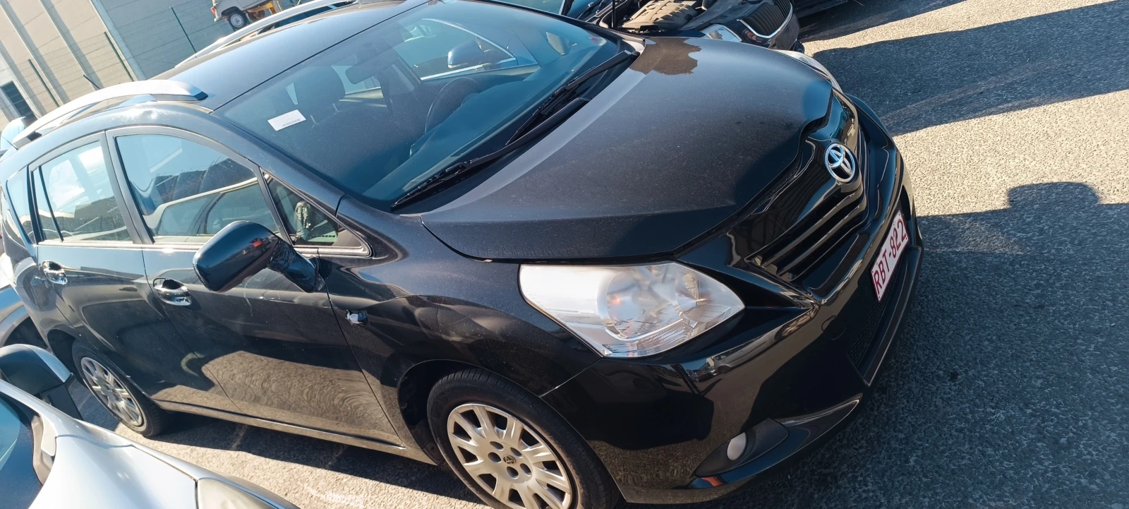 Toyota Verso 2.0D4D - изображение 2