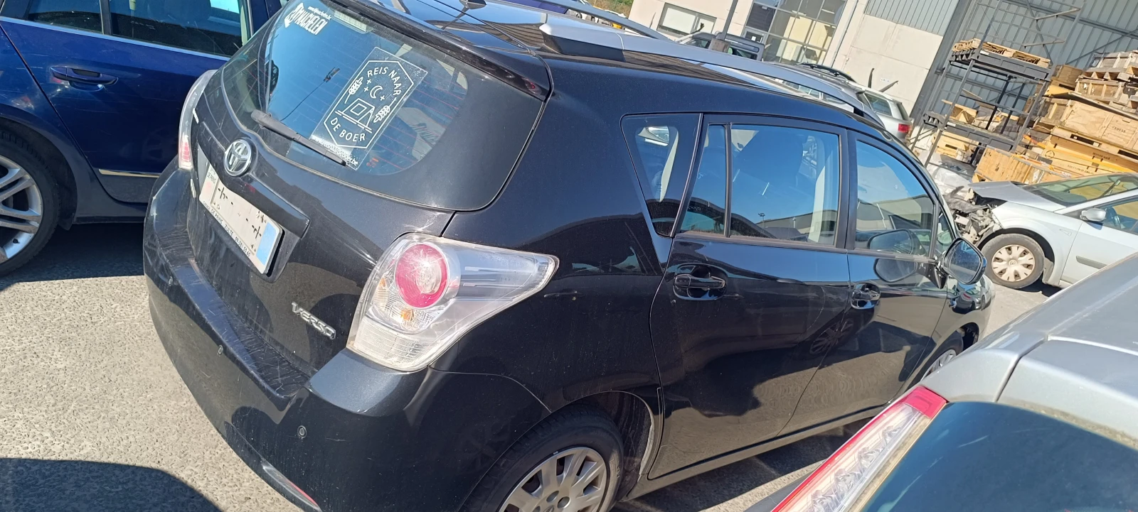 Toyota Verso 2.0D4D - изображение 4