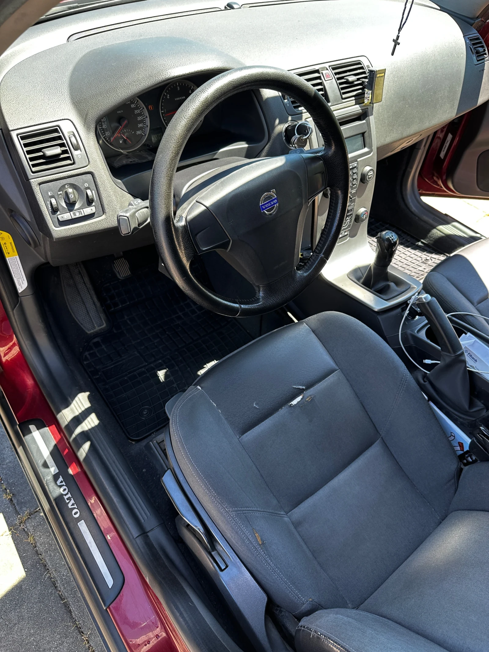 Volvo V50  - изображение 3