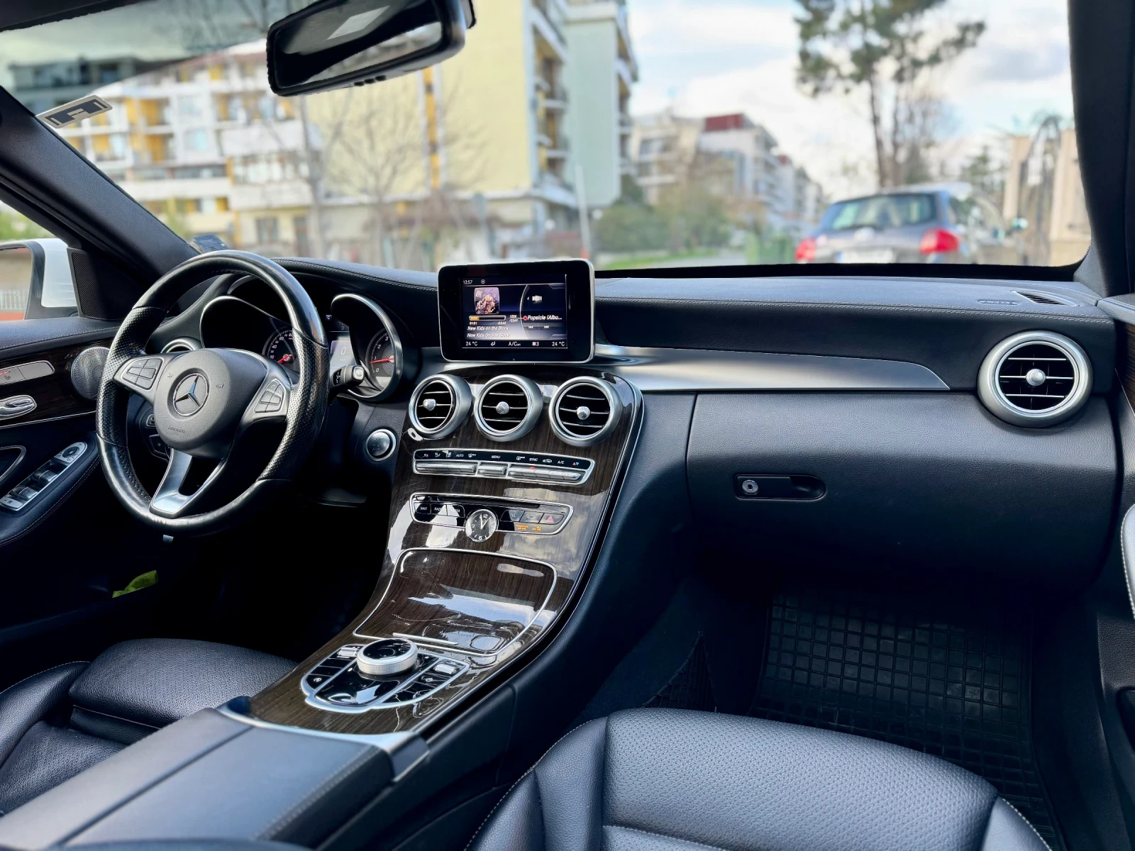 Mercedes-Benz C 300 4Matic AMG Line | Mobile.bg   12