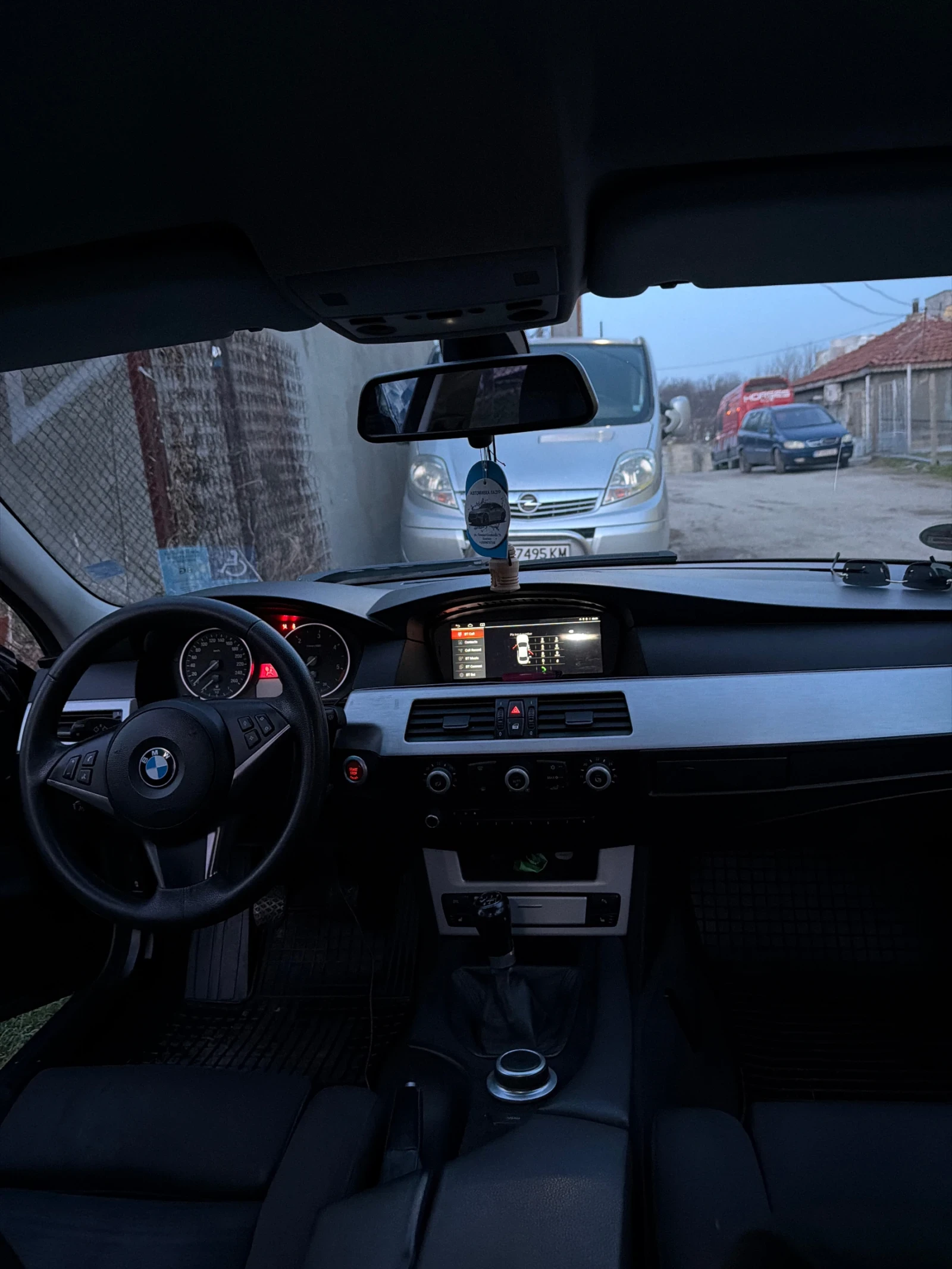 BMW 525  LCI (Facelift) РЪЧКА - НЕМСКИ ВНОС, снимка 7 - Автомобили и джипове - 53976817