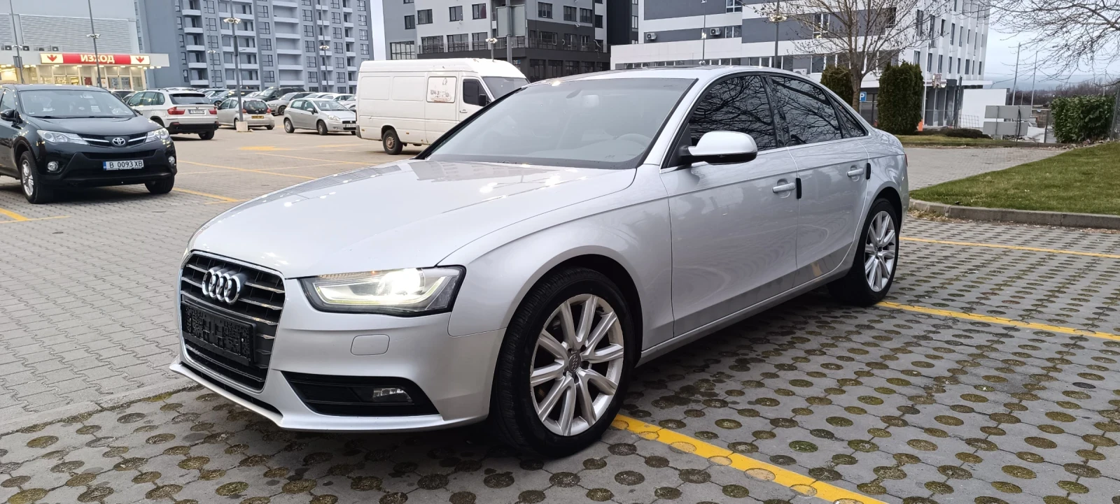 Audi A4 2.0TDI. ВИЖ ВИДЕОТО, снимка 2 - Автомобили и джипове - 54010629