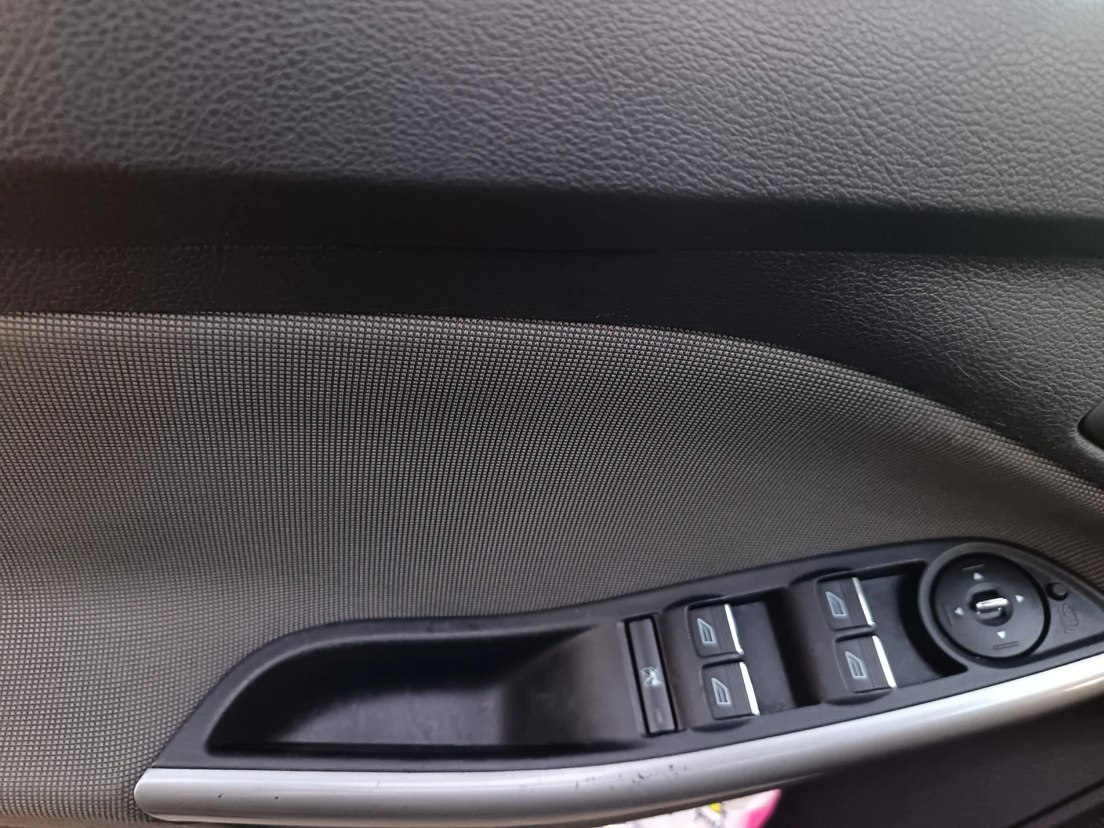 Ford Focus 1.6, снимка 9 - Автомобили и джипове - 54022931