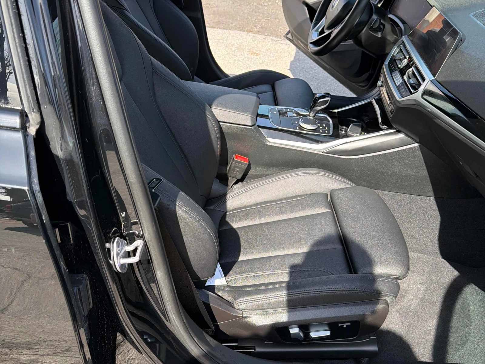 BMW 330 ПАНОРАМА * 6946КМ * БЕЗ ИНЦИДЕНТ * , снимка 8 - Автомобили и джипове - 54141536