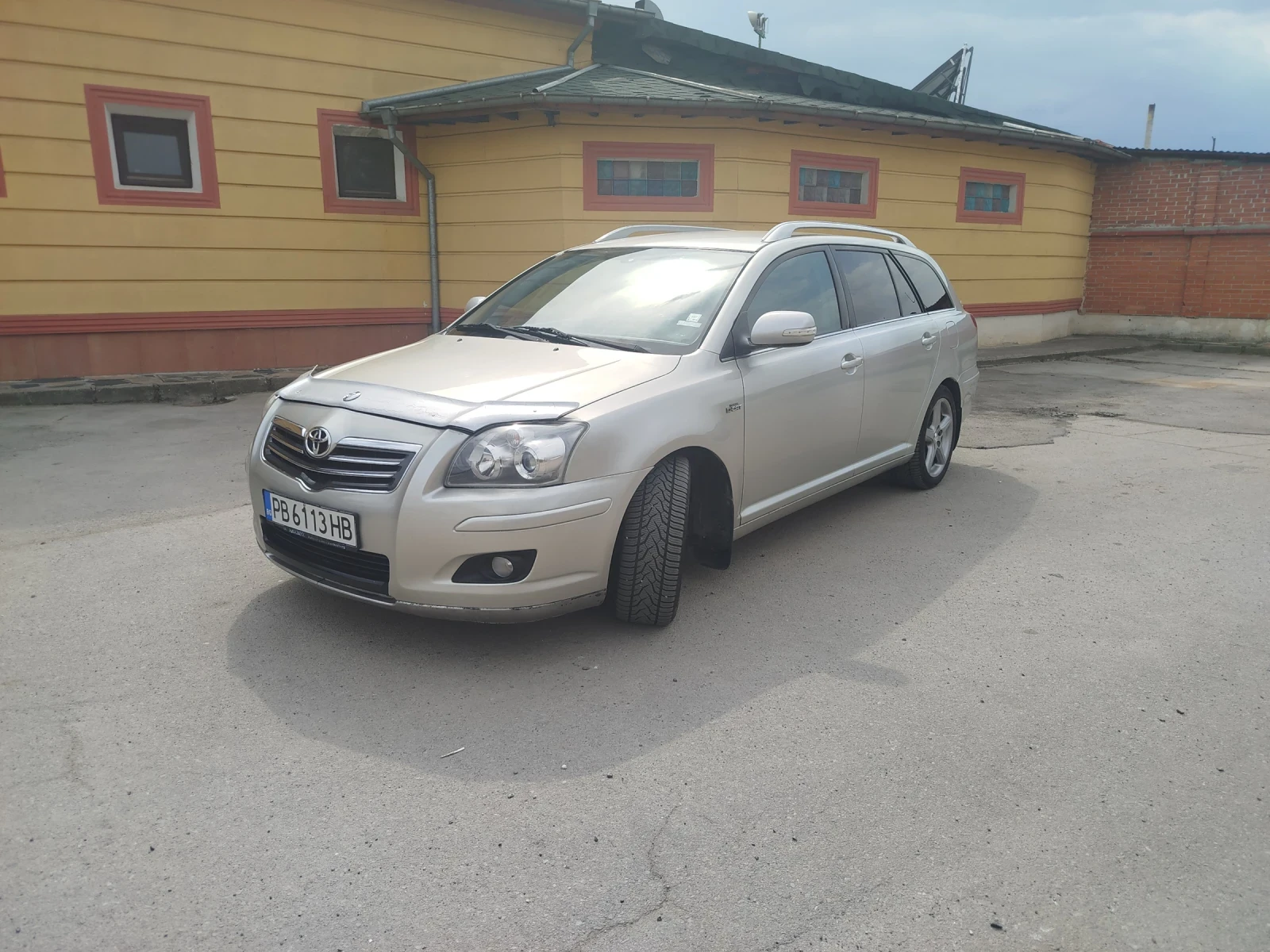 Toyota Avensis 2.2
