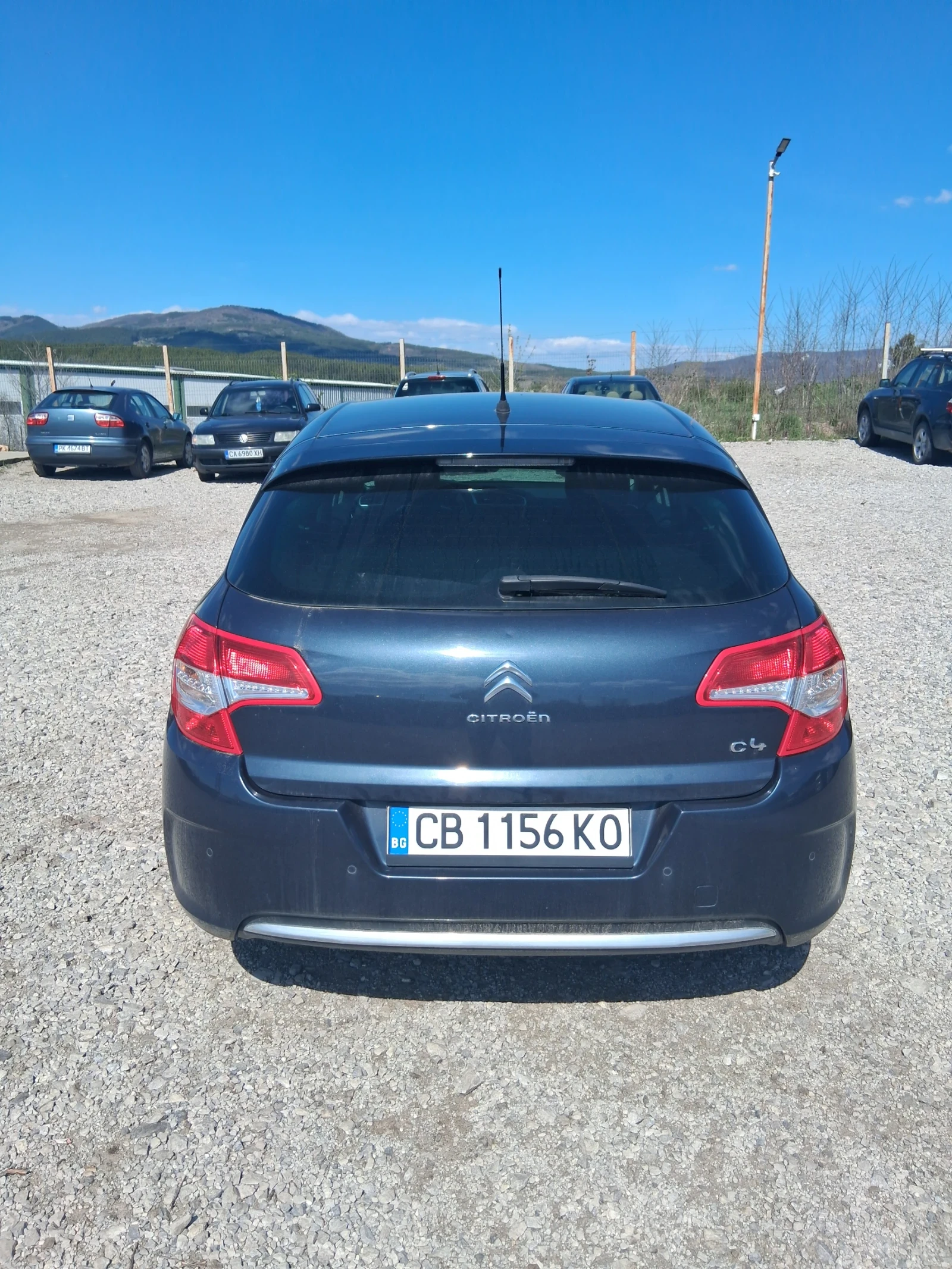Citroen C4, снимка 3 - Автомобили и джипове - 54313844