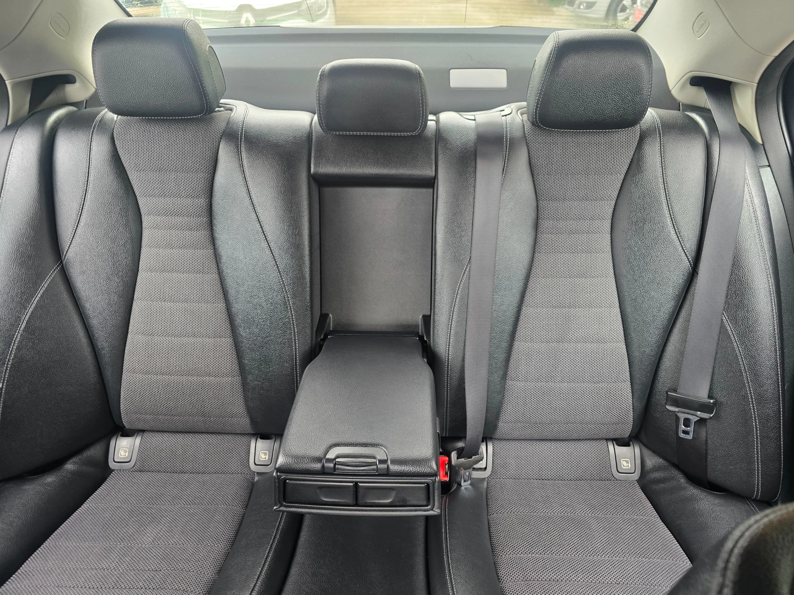 Mercedes-Benz E 220 CDI-194 K.C-E��� 6�-9G-TRONIC-��������� | Mobile.bg � ����������� 13