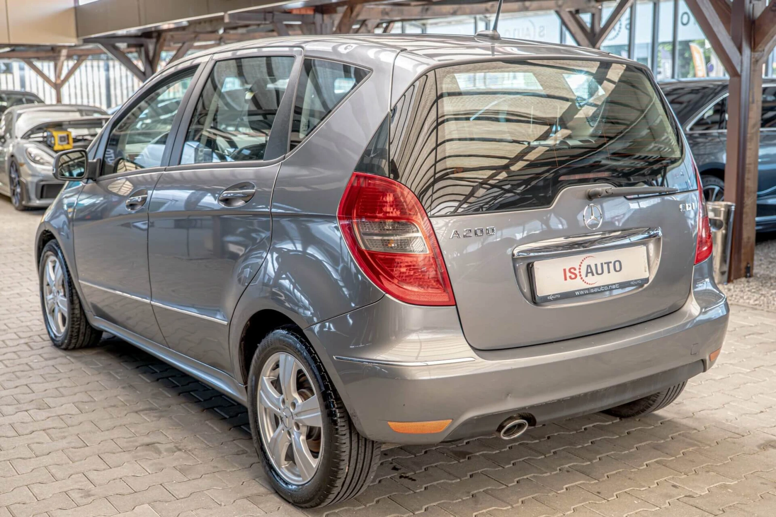 Mercedes-Benz A 200 CDI/Подгрев/Авантгард/Автомат/Темпомат, снимка 6 - Автомобили и джипове - 54830235