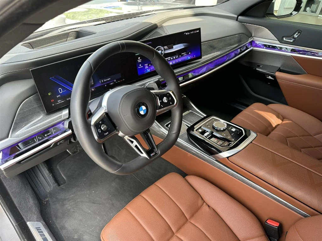 BMW 740 xDrive Sedan, снимка 6 - Автомобили и джипове - 55137253