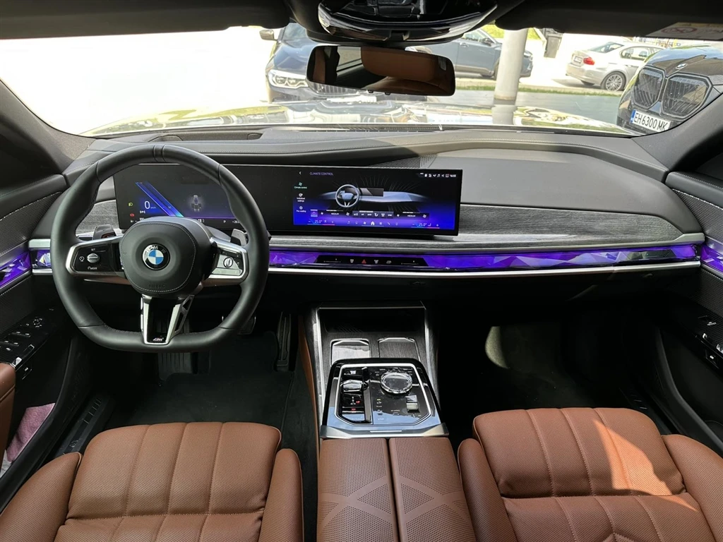 BMW 740 xDrive Sedan, снимка 7 - Автомобили и джипове - 55137253