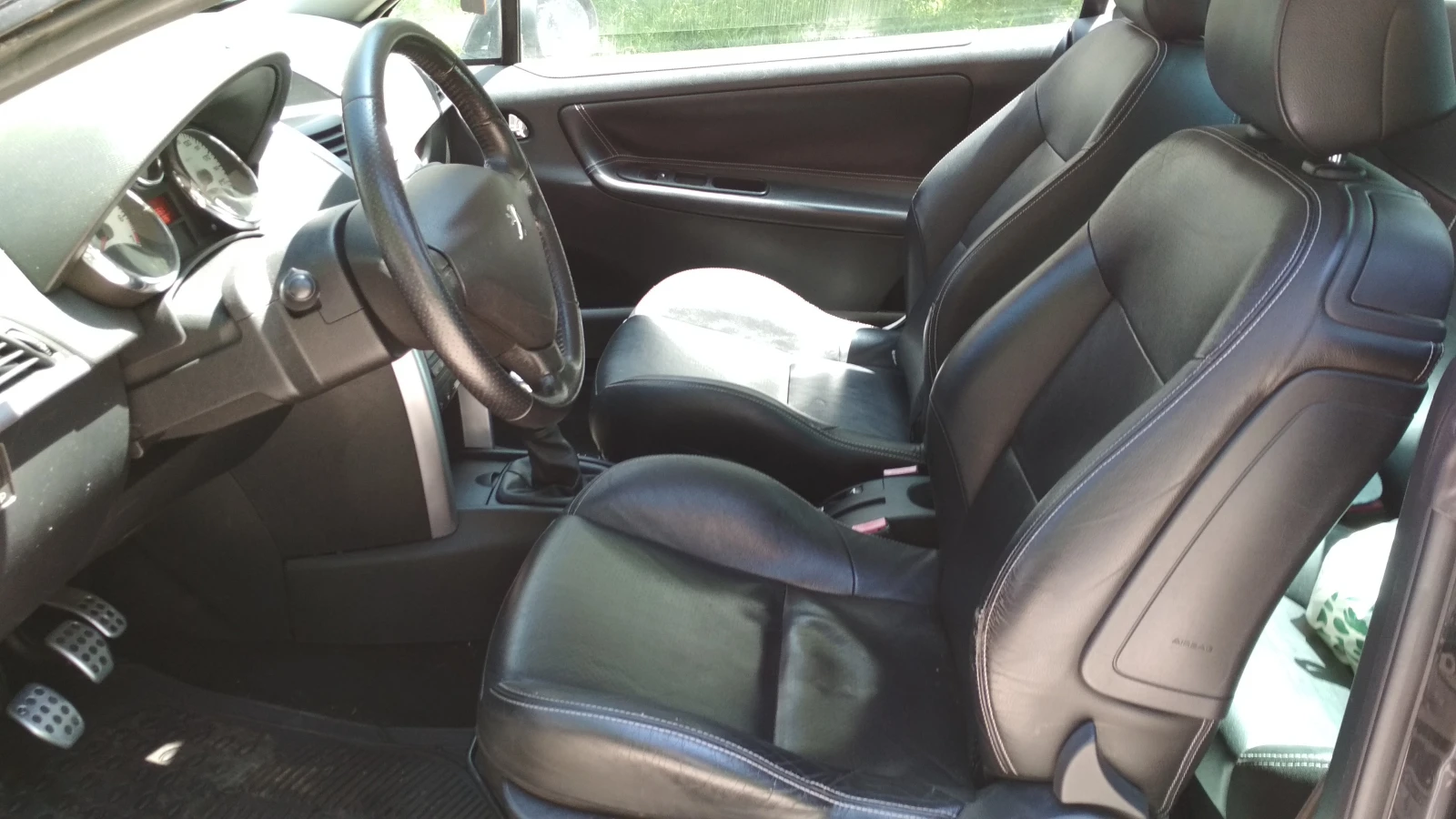 Peugeot 207 CC Cabrio 1.6T КОЖА, снимка 8 - Автомобили и джипове - 55323609
