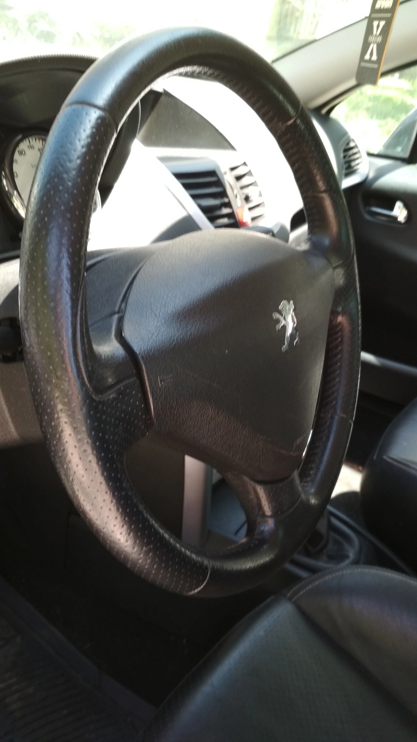 Peugeot 207 CC Cabrio 1.6T КОЖА, снимка 11 - Автомобили и джипове - 55323609