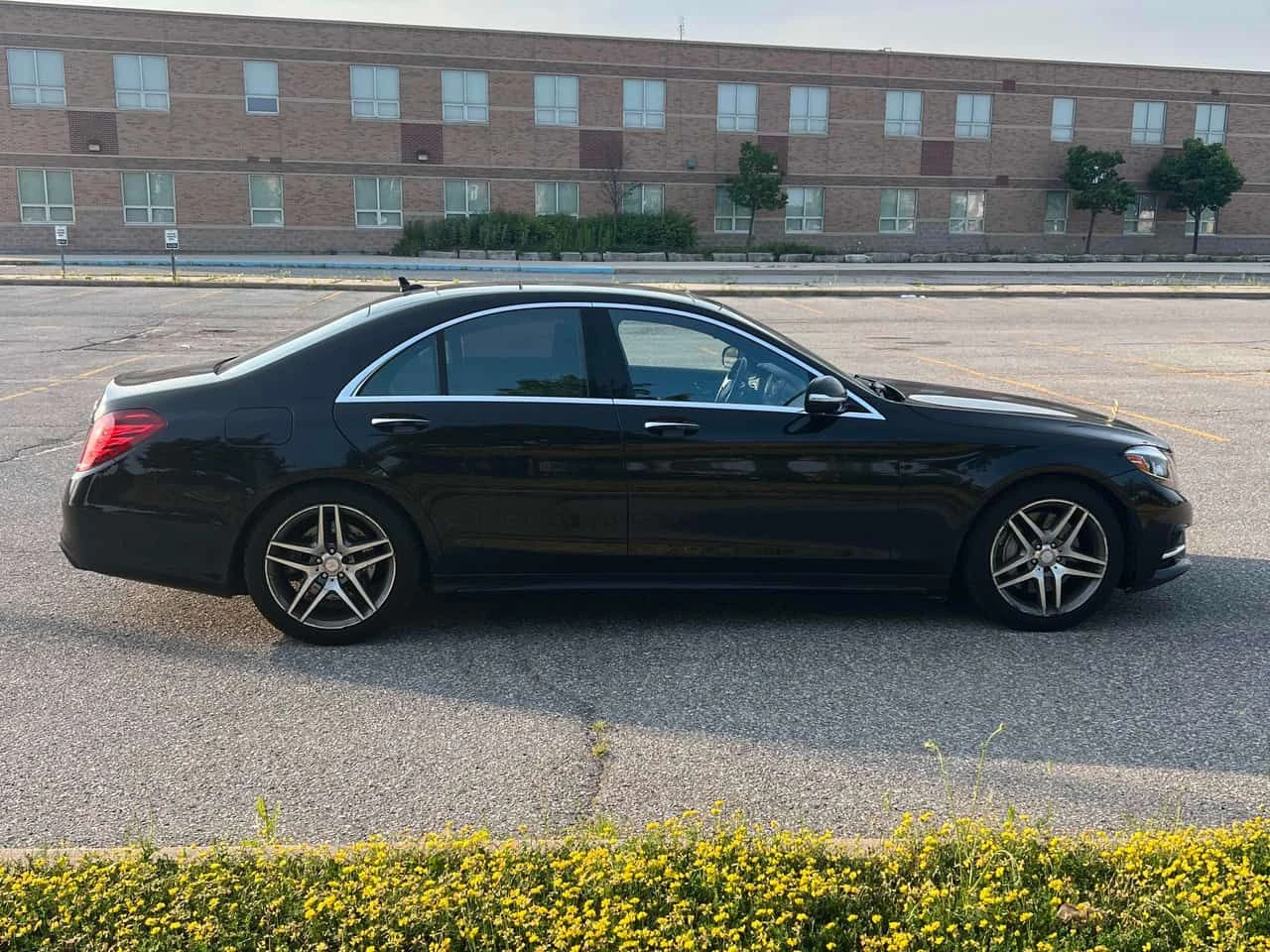 Mercedes-Benz S 550 * ДИСТРОНИК * ОБДУХВАНЕ * ПАНОРАМА * ЩОРИ * , снимка 4 - Автомобили и джипове - 55430166