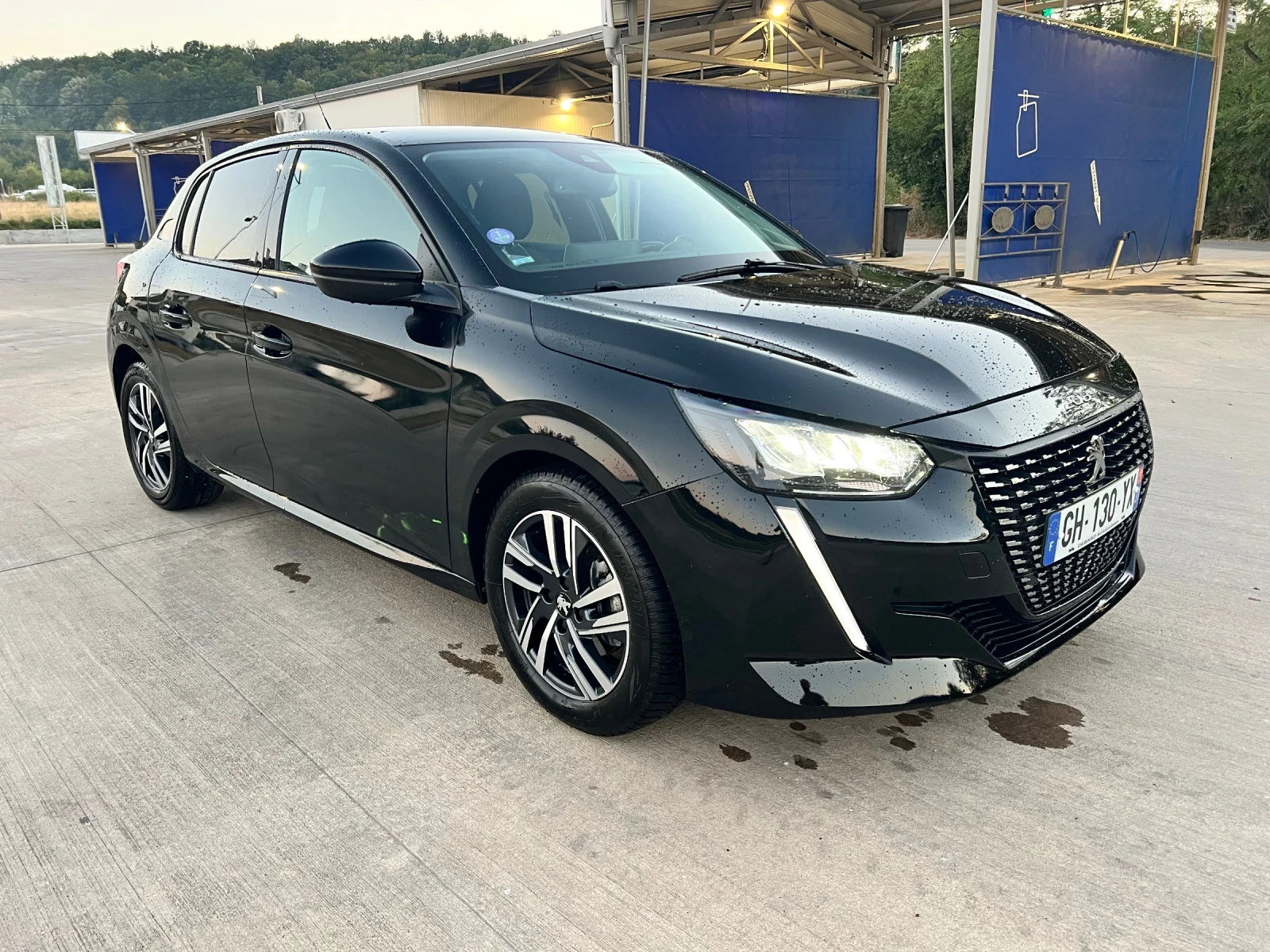 Peugeot 208 1.2 puretech Allure Pack 