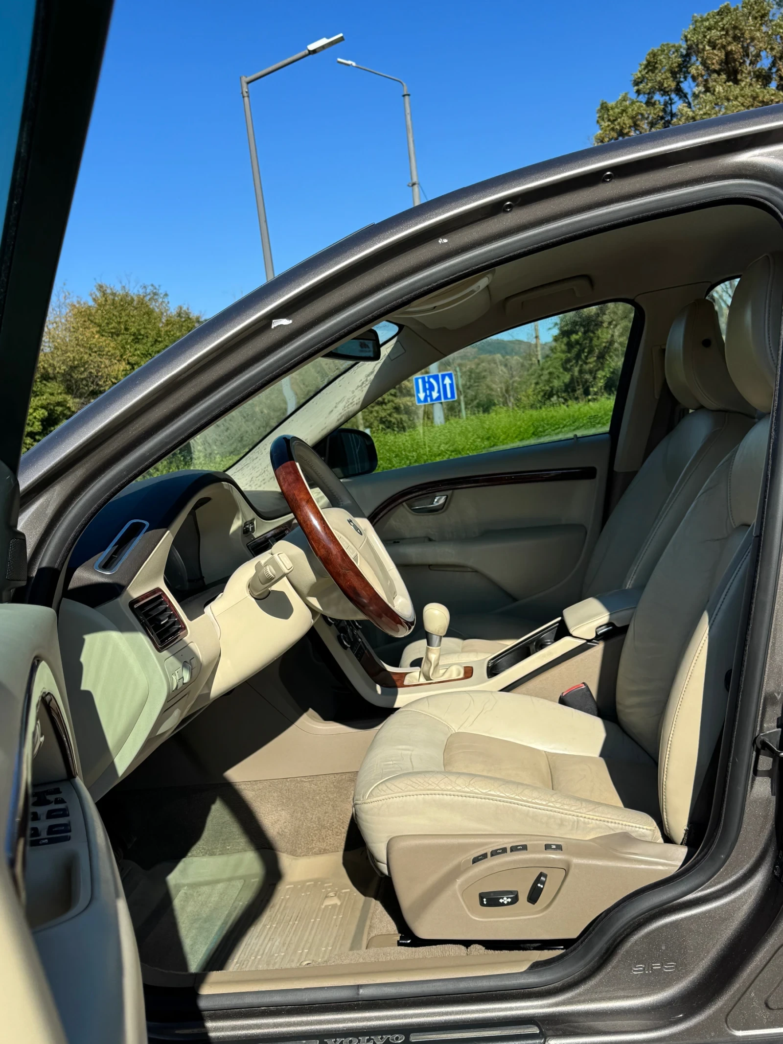 Volvo S80 2.4 D5* Xenon* Leder* Cruise* Memory seat* 17 , снимка 11 - Автомобили и джипове - 55771431