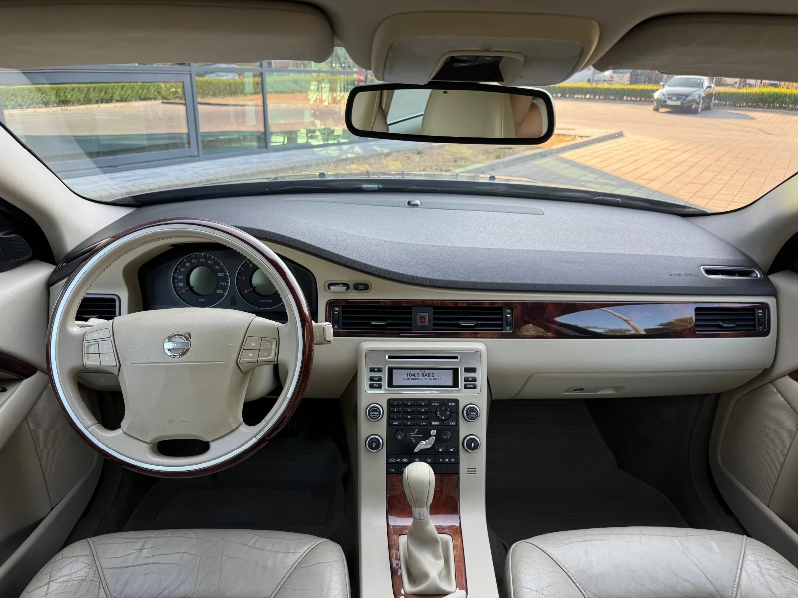 Volvo S80 2.4 D5* Xenon* Leder* Cruise* TOP!* , снимка 13 - Автомобили и джипове - 55771431