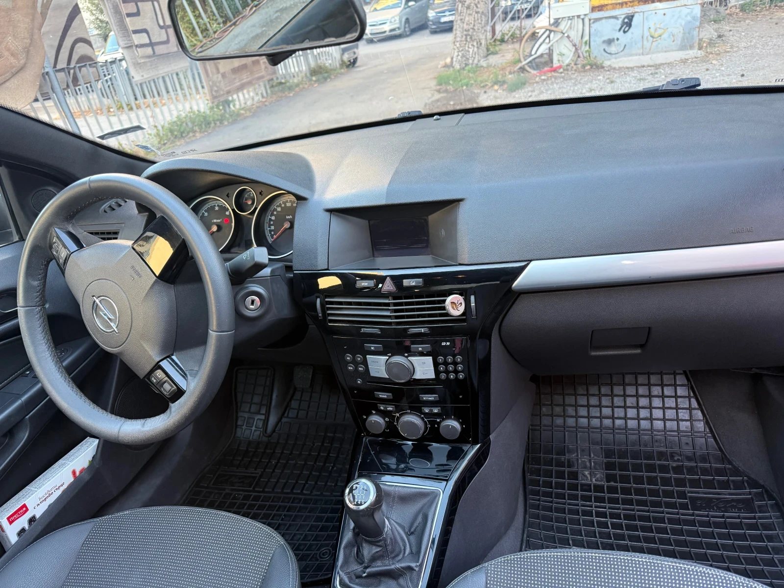 Opel Astra GTC* COSMO* ПАНОРАМА* 1of 1* 134000km, снимка 14 - Автомобили и джипове - 55982848