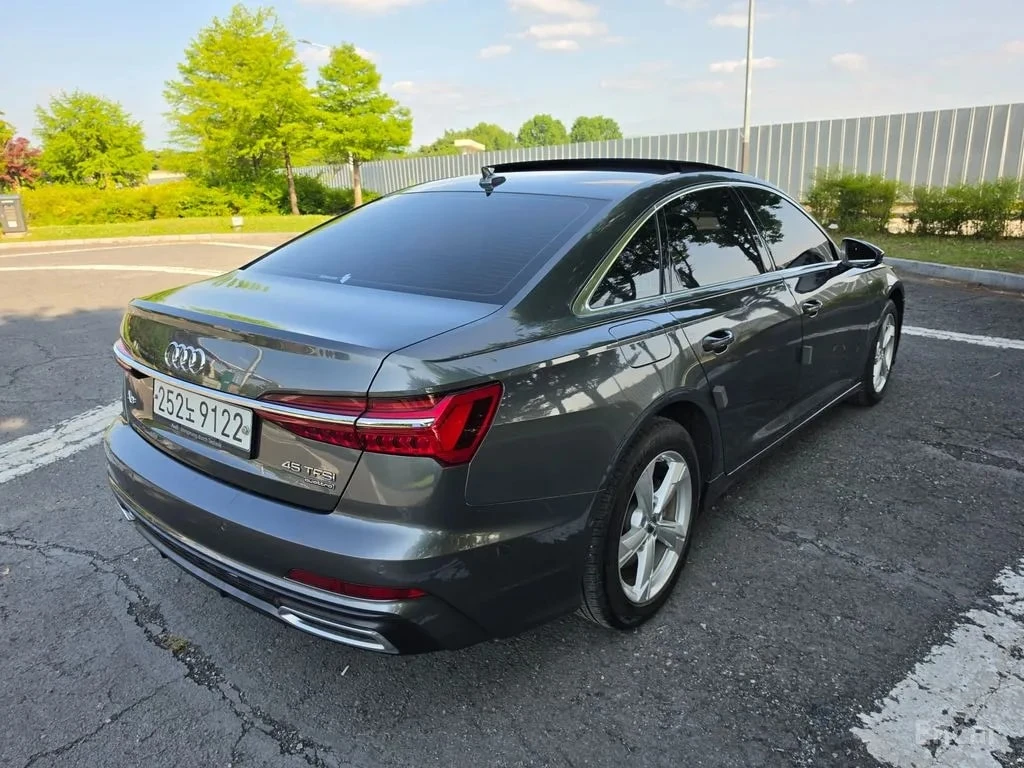 Audi A6 * 45 TFSI Quattro * ШИБИДАХ * ПОДГРЕВ * ОБДУХВАНЕ*, снимка 2 - Автомобили и джипове - 55992455