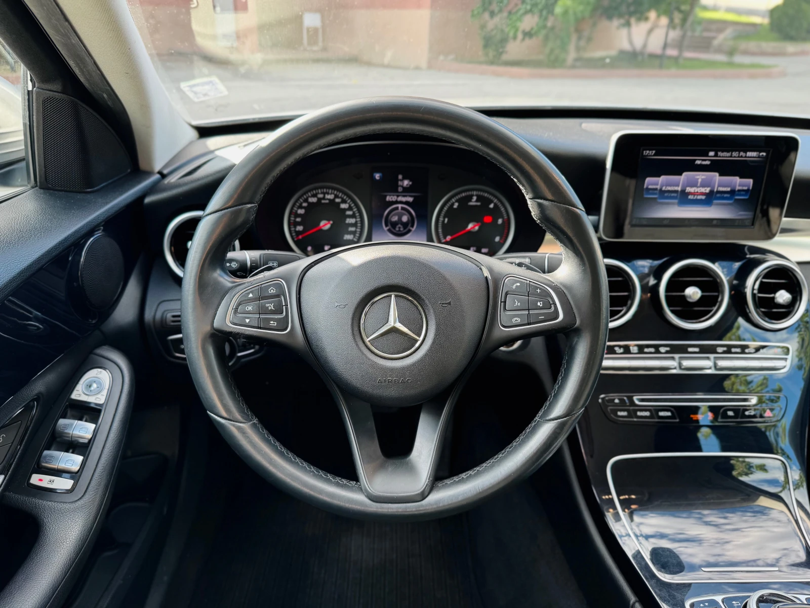 Mercedes-Benz C 200 7G-Tronic Plus, снимка 11 - Автомобили и джипове - 56300161