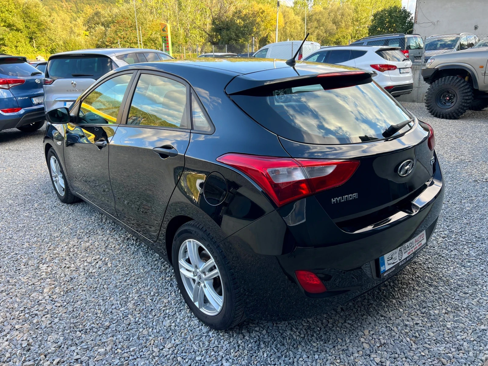 Hyundai I30 1.4i ШВЕЙЦАРИЯ, снимка 4 - Автомобили и джипове - 56306428