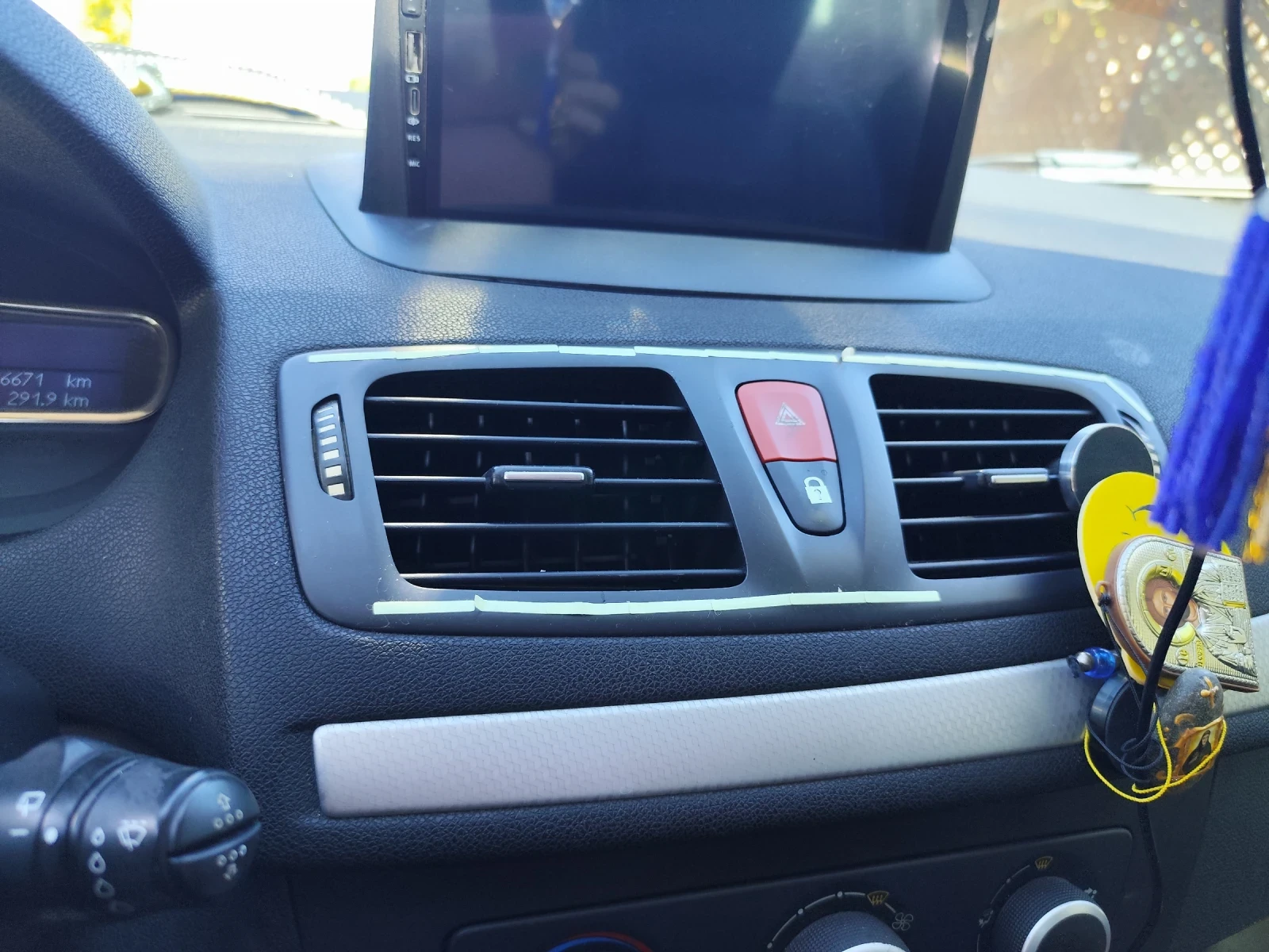 Renault Megane 1.5 dci, снимка 6 - Автомобили и джипове - 56349780