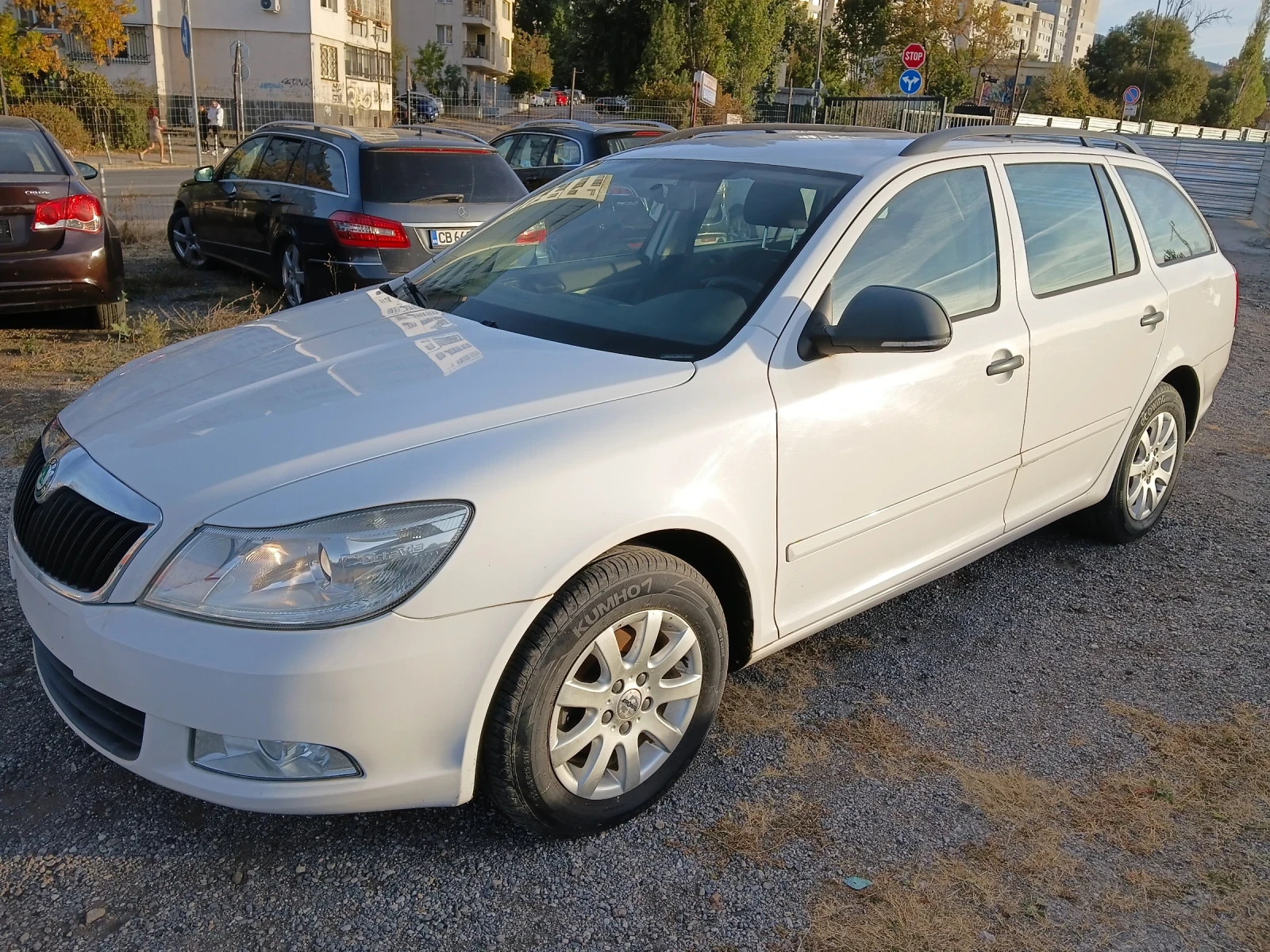 Skoda Octavia 1.6 D, снимка 3 - Автомобили и джипове - 56354248