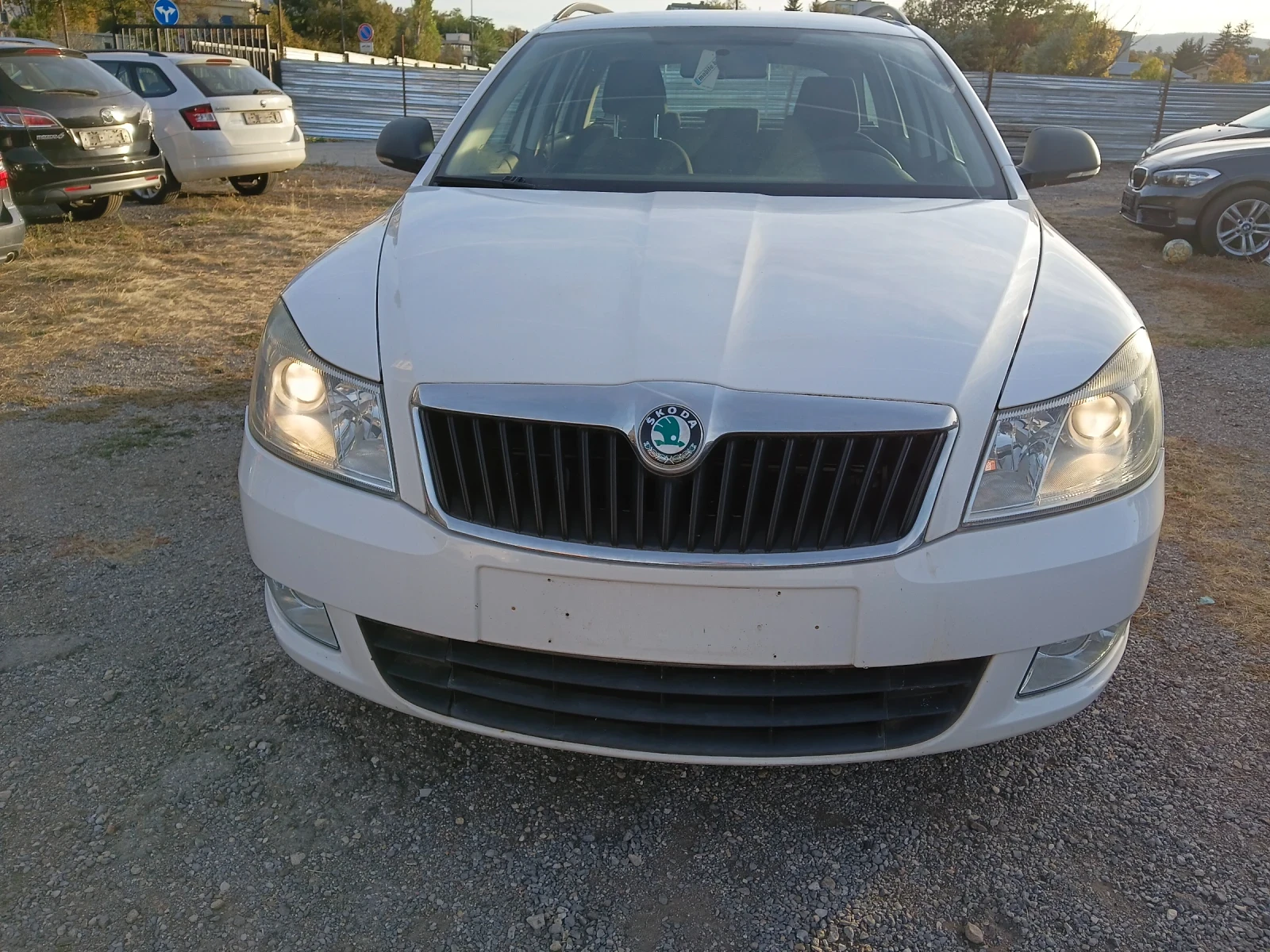 Skoda Octavia 1.6 D, снимка 2 - Автомобили и джипове - 56354248