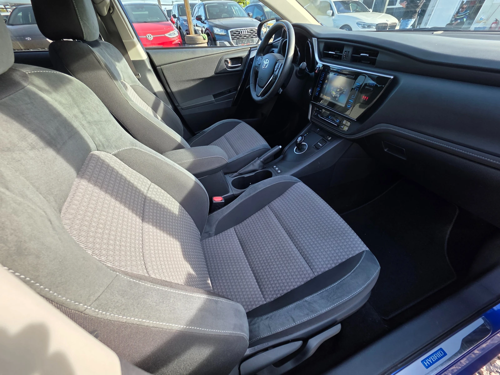 Toyota Auris 1.8 II-Hybrid- Black Edition-136hp | Mobile.bg � ����������� 16