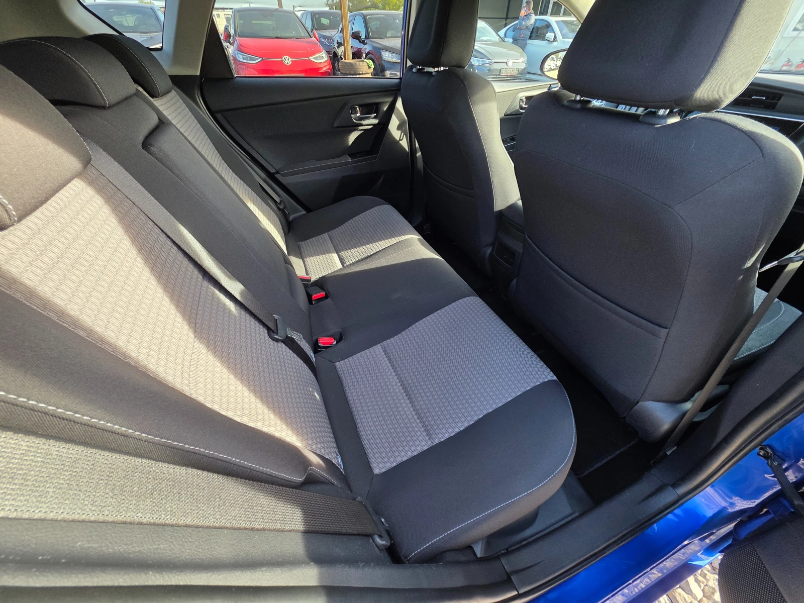 Toyota Auris 1.8 II-Hybrid- Black Edition-136hp | Mobile.bg � ����������� 15