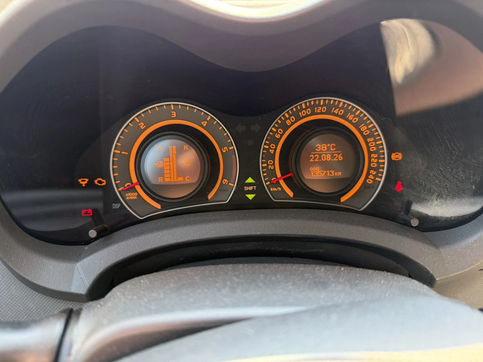 Toyota Auris 1.4 D4D, снимка 11 - Автомобили и джипове - 56527800