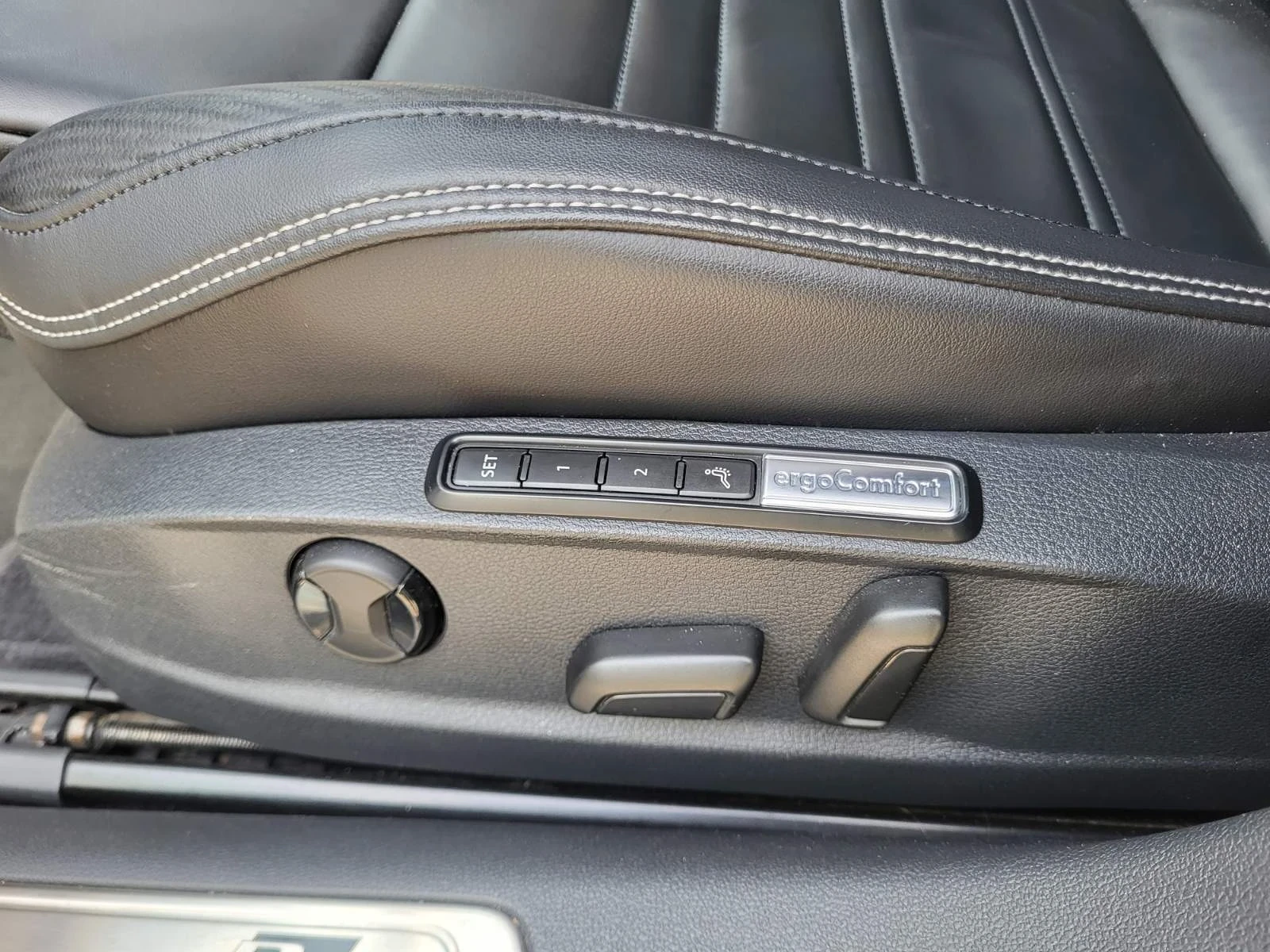 VW Passat R line, снимка 9 - Автомобили и джипове - 56564489