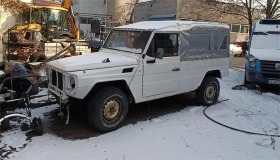     Mercedes-Benz G 240 GD240