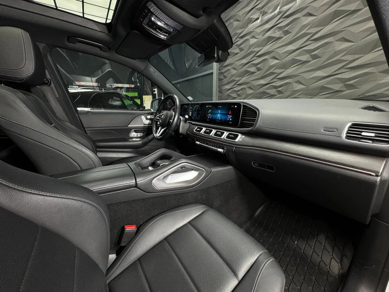 Mercedes-Benz GLE 400 d 4Matic AMG* Camera* 360 Pano, снимка 10 - Автомобили и джипове - 50532515