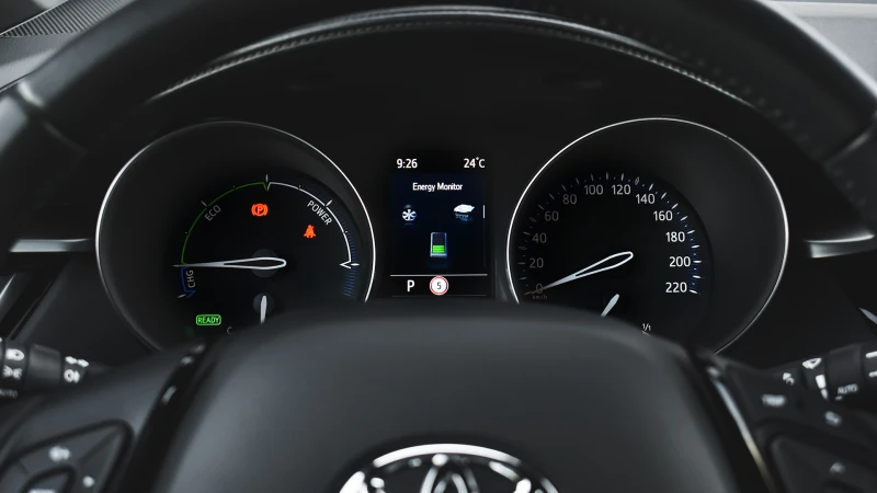 Toyota C-HR 2.0 Hybrid Club Automatic, снимка 14 - Автомобили и джипове - 51264360