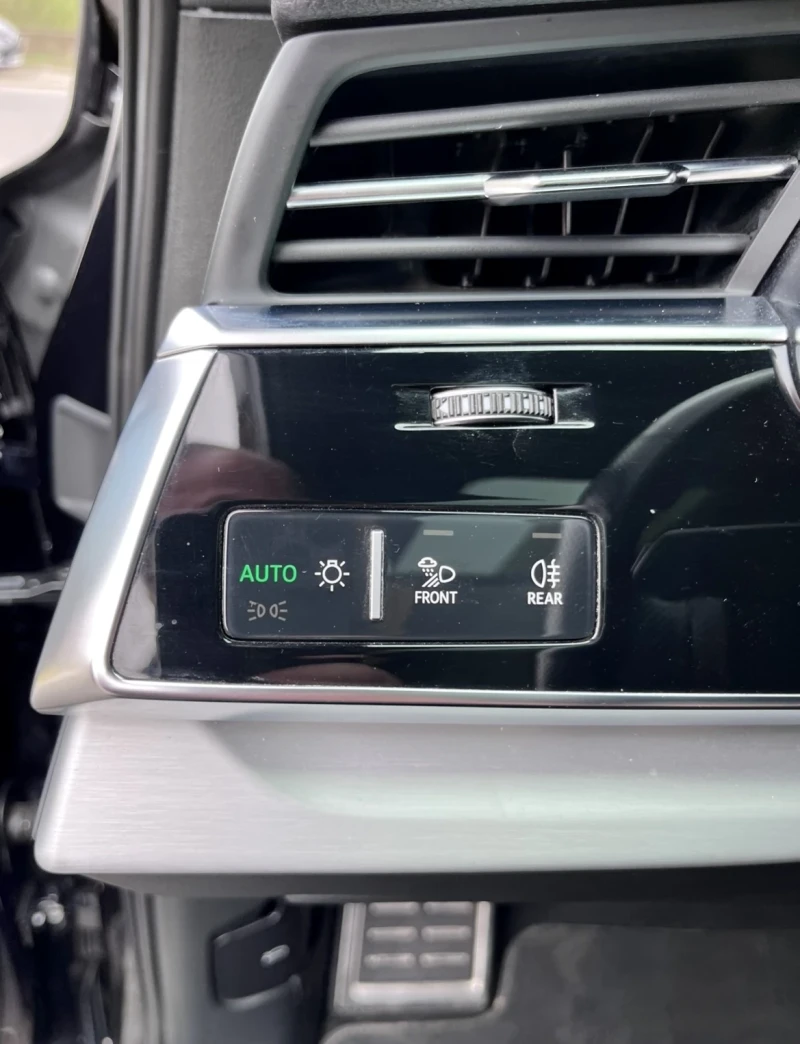 Audi SQ7, снимка 12 - Автомобили и джипове - 51855440