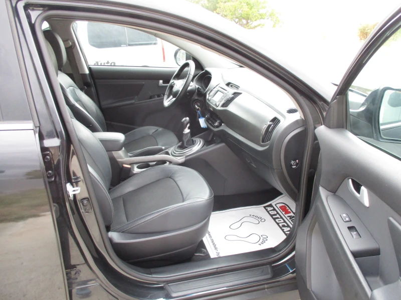 Kia Sportage 1.6/ГАЗ-БЕНЗИН/134кс./КАТО НОВА, снимка 13 - Автомобили и джипове - 51920973