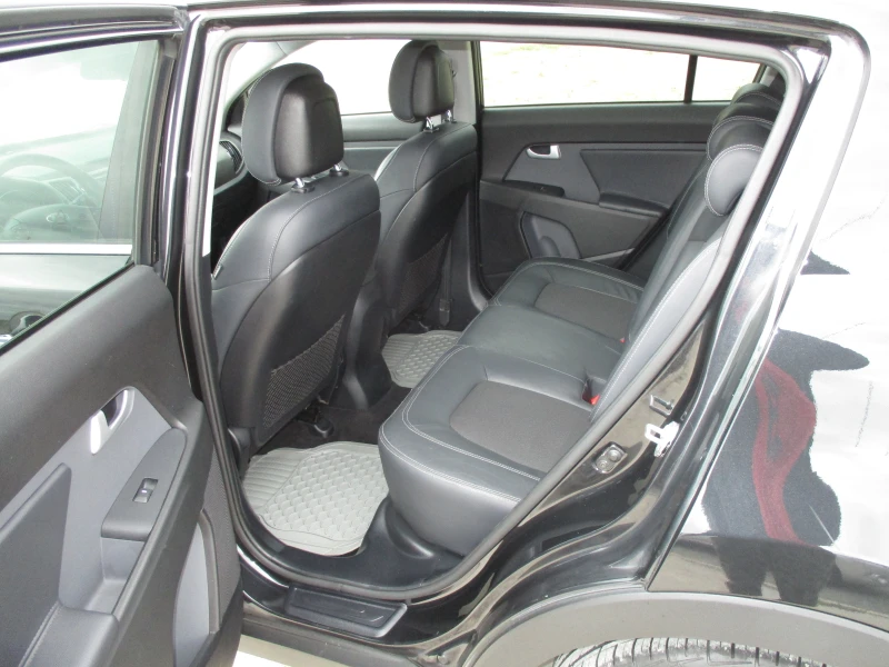 Kia Sportage 1.6/ГАЗ-БЕНЗИН/134кс./КАТО НОВА, снимка 11 - Автомобили и джипове - 51920973