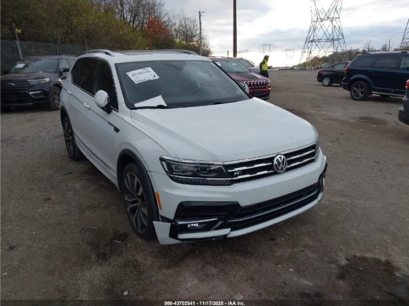 VW Tiguan SEL PREMIUM R-LINE* DIGITAL* ПОДГРЕВ, снимка 2 - Автомобили и джипове - 52755442