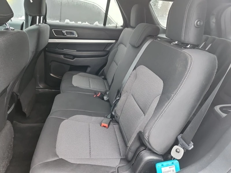 Ford Explorer * XLT * CARFAX * БЕЗ ПЪРВОНАЧАЛНА ВНОСКА, снимка 12 - Автомобили и джипове - 53098256