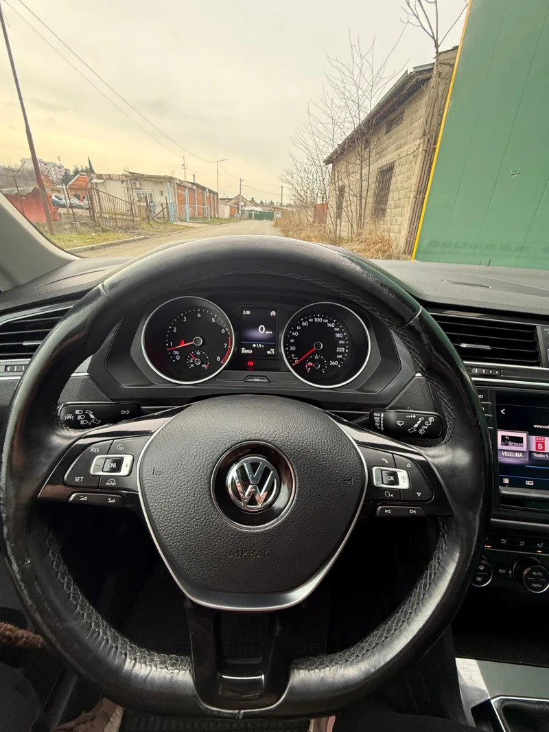 VW Tiguan 1.4, снимка 11 - Автомобили и джипове - 53178637