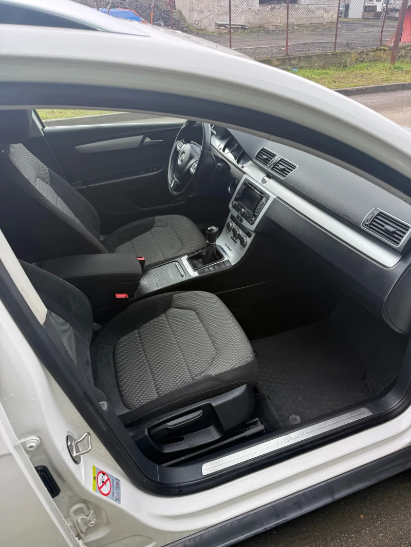 VW Passat 2.0 ALTRACK, снимка 9 - Автомобили и джипове - 53178637