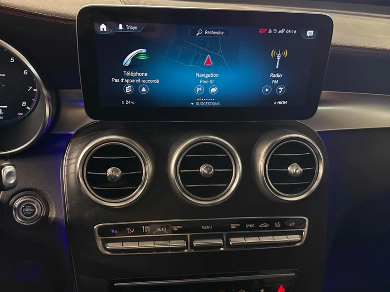 Mercedes-Benz GLC 43 AMG * 4MATIC * 360 * Keyless * Pano * Carfax, снимка 9 - Автомобили и джипове - 53460188