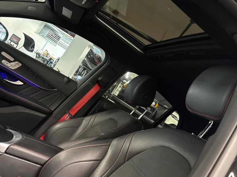 Mercedes-Benz GLC 43 AMG * 4MATIC * 360 * Keyless * Pano * Carfax, снимка 12 - Автомобили и джипове - 53460188