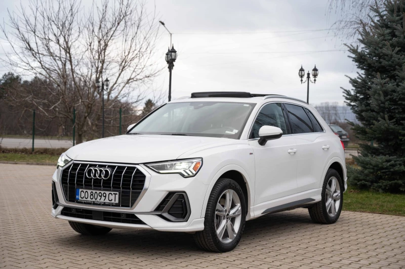 Audi Q3 45TFSI* Quatt* S-Line* Панорама* Matrix, снимка 2 - Автомобили и джипове - 53580907